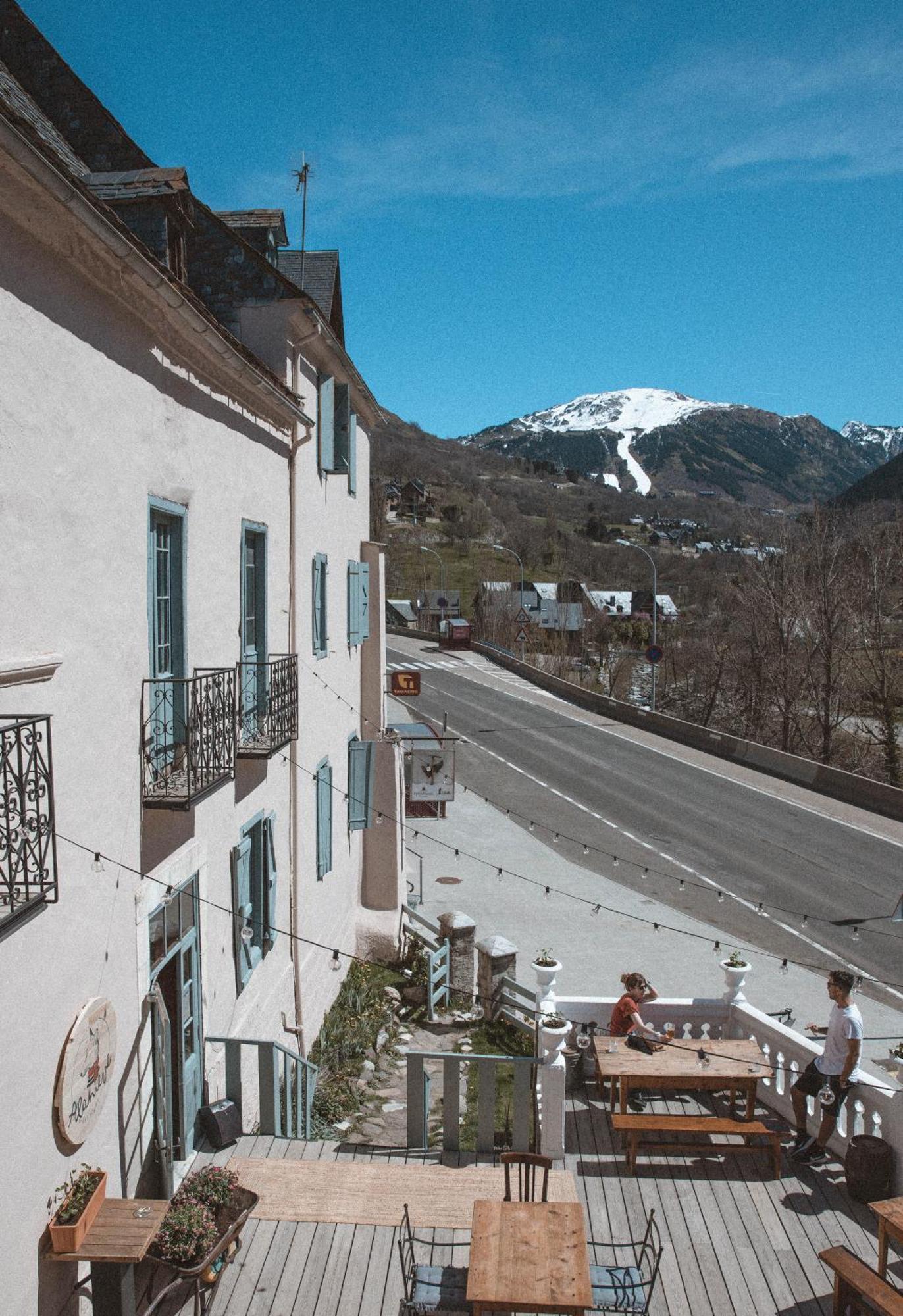 Hostel Baqueira - Refugi Rosta - Pyrenmuseu サラルデュ エクステリア 写真